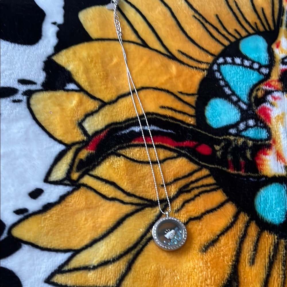 Origami owl living locket